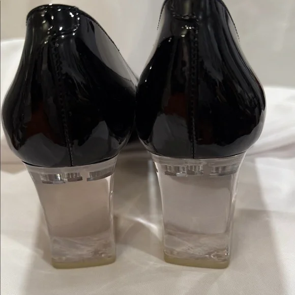 Marc Fisher Black Patent Leather Heels with Clear Block Heel - Picture 3 of 5
